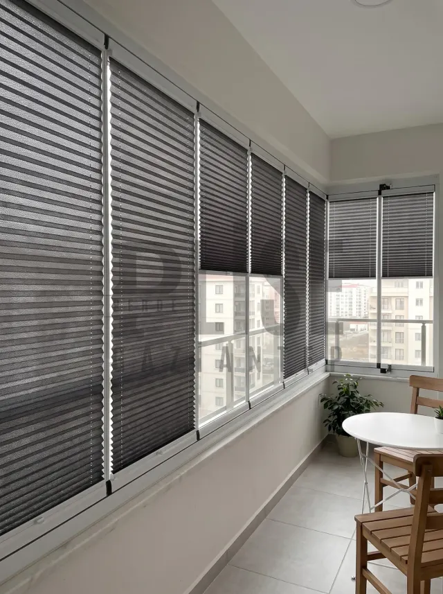NOVA PREMIUM 07 Premium Dokulu Kumaş plise perde — Cam balkon