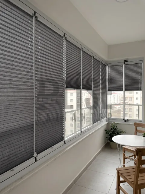 NANO INSULATION 03 Yoğun Dokulu Kumaş plise perde — Cam balkon