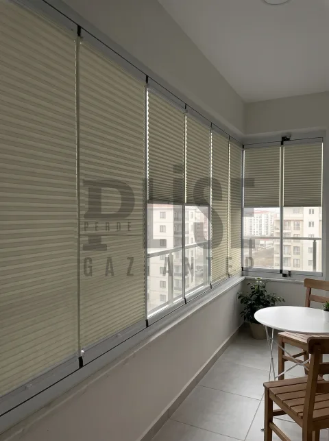 Honeycomb VR 02 Krem Honeycomb Karartma plise perde — Cam balkon
